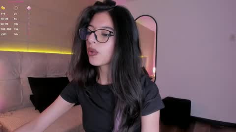 Nana  online show from January 15, 5:38 pm