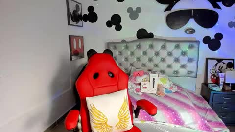 Snapshot of nanami_owo chatting on October 2, 2:18 am nanami_owo online show from October 2, 2:18 am
