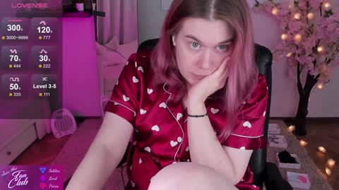 Nancy online show from December 13, 3:11 pm