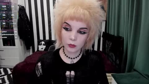 Snapshot of nancyaddams chatting on October 13, 11:38 pm Nancy online show from October 13, 11:38 pm