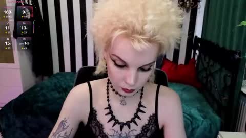 Nancy online show from February 19, 4:03 pm