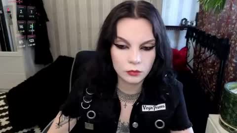Snapshot of nancyaddams chatting on June 11, 6:22 am Nancy online show from June 11, 6:22 am