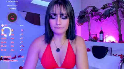 Snapshot of nanda_vixen_ chatting on February 14, 10:17 pm Nanda online show from February 14, 10:17 pm