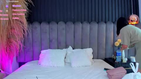 Nanda online show from March 8, 8:01 pm