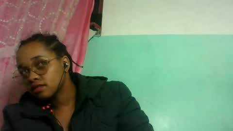 Snapshot of nandrianina416143 chatting on July 2, 7:20 pm nandrianina416143 online show from July 2, 7:20 pm