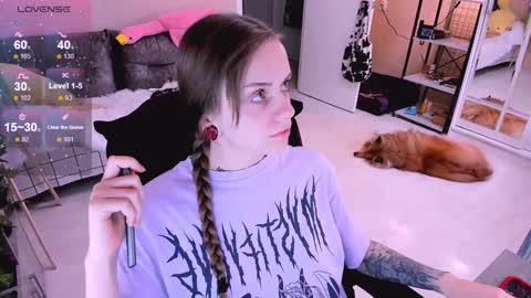 Snapshot of nanitamoore chatting on January 6, 11:18 am Monday-Friday 12-4 AM and 6-9 AM New York time online show from January 6, 11:18 am