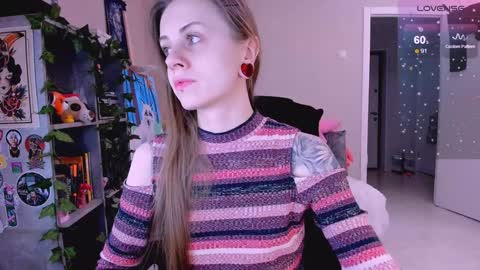 Snapshot of nanitamoore chatting on January 14, 5:19 am Monday-Friday 12-4 AM and 6-9 AM New York time online show from January 14, 5:19 am