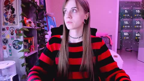 Snapshot of nanitamoore chatting on January 21, 8:43 pm Monday-Friday 12-4 AM and 6-9 AM New York time online show from January 21, 8:43 pm