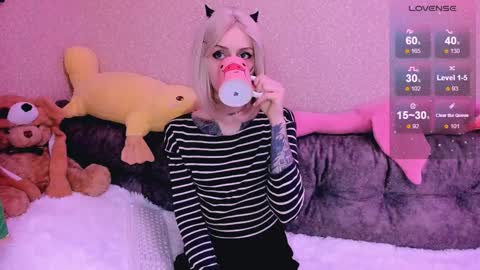 Snapshot of nanitamoore chatting on February 2, 8:08 pm Monday-Friday 12-4 AM and 6-9 AM New York time online show from February 2, 8:08 pm