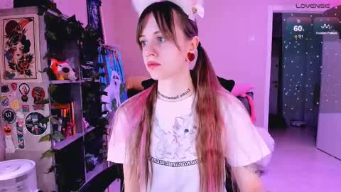 Snapshot of nanitamoore chatting on March 4, 8:16 pm Monday-Friday 12-4 AM and 6-9 AM New York time online show from March 4, 8:16 pm