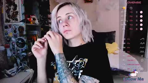 Snapshot of nanitamoore chatting on October 12, 7:51 am Monday-Friday 12-4 AM and 6-9 AM New York time online show from October 12, 7:51 am