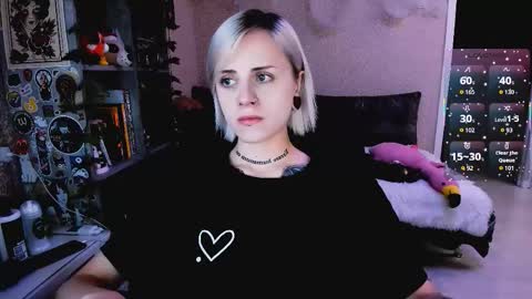 Monday-Friday 12-4 AM and 6-9 AM New York time online show from November 6, 8:32 pm