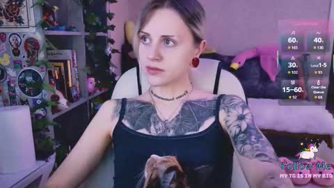 Monday-Friday 12-4 AM and 6-9 AM New York time online show from March 19, 8:35 pm