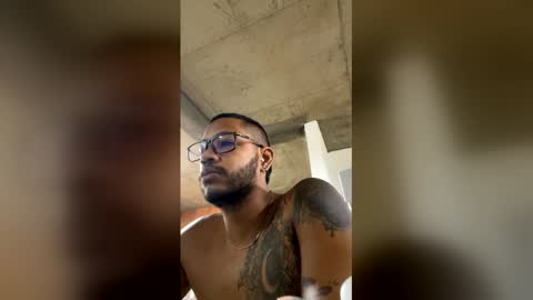 nano1206 online show from June 6, 3:39 pm