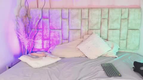 Snapshot of nanymatrioska chatting on April 16, 7:03 pm nanymatrioska online show from April 16, 7:03 pm