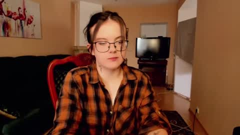 naomi_di online show from July 10, 8:50 am