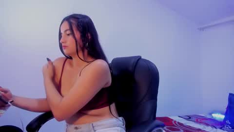 Snapshot of naomi_dool chatting on September 24, 11:24 am Naomi Doll online show from September 24, 11:24 am