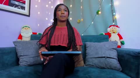 Snapshot of naomi_jones13 chatting on December 29, 8:04 pm Nahomi Jones online show from December 29, 8:04 pm