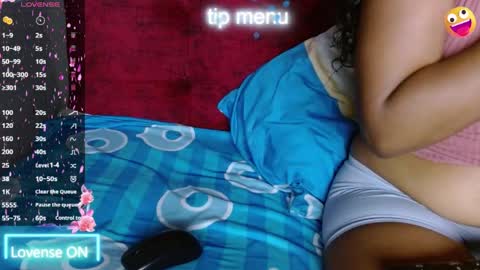 naomi_powel online show from May 4, 1:34 am