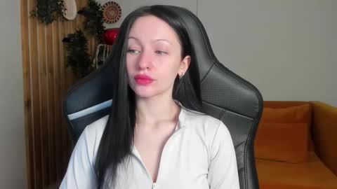 Naomi online show from February 24, 5:27 am