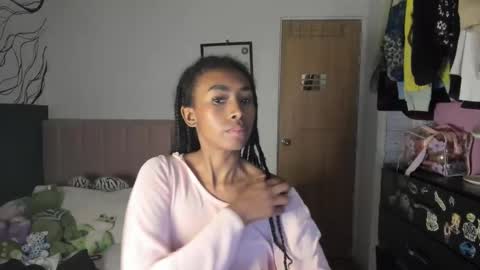 Naomii online show from February 9, 6:54 am