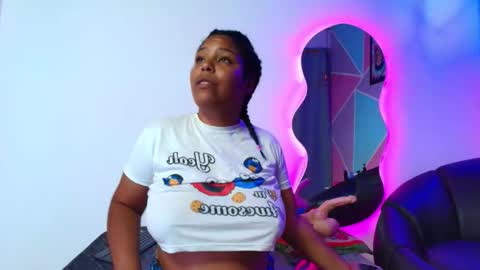 Snapshot of naomii_campbelll chatting on September 11, 8:53 pm Naomi Campbel online show from September 11, 8:53 pm