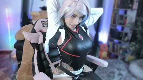 Snapshot of naomii_soto chatting on February 15, 9:00 pm Naomi online show from February 15, 9:00 pm