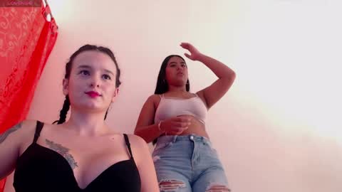 Snapshot of naomiluxe chatting on May 20, 4:57 pm Nahomi online show from May 20, 4:57 pm
