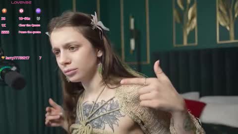 Naomi online show from January 16, 5:00 am