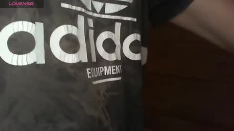 Snapshot of naomisimon chatting on January 4, 2:25 am bellas2012 online show from January 4, 2:25 am