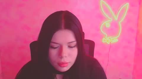 Naomi online show from November 15, 7:05 am