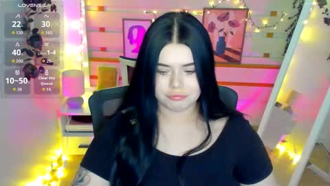 Naomi online show from February 18, 8:27 pm