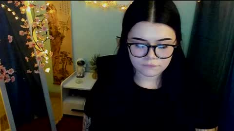 Naomi online show from February 24, 9:07 am