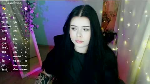 Naomi online show from May 11, 8:20 am
