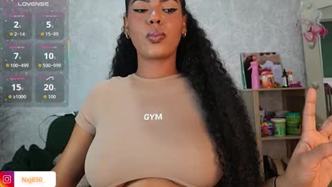 Naomi     online show from February 8, 10:35 pm