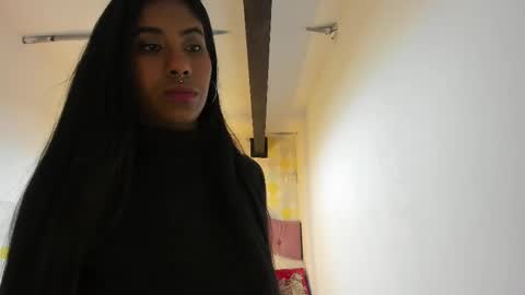 Snapshot of naomy__smith__ chatting on February 6, 5:51 pm N A O M Y online show from February 6, 5:51 pm