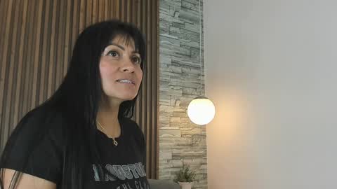 Naomy Smith online show from December 28, 4:09 pm