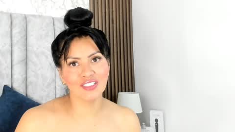 Naomy Smith online show from January 18, 10:39 pm