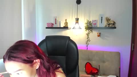 Naomy Stanley online show from April 12, 4:23 pm