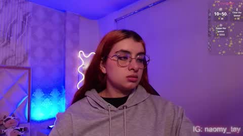 Naomy  online show from November 22, 6:12 am