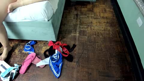 Naomy online show from December 19, 6:48 pm