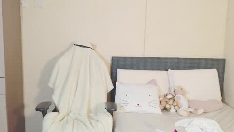 Naree online show from March 2, 7:12 pm