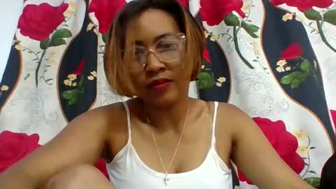 Snapshot of narindra884634 chatting on March 19, 6:28 am narindra884634 online show from March 19, 6:28 am