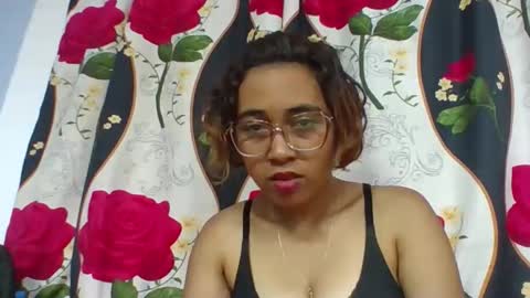 Snapshot of narindra884634 chatting on April 17, 5:54 am narindra884634 online show from April 17, 5:54 am