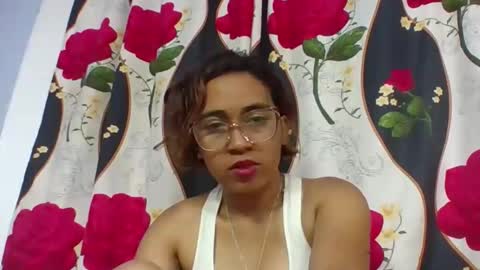 Snapshot of narindra884634 chatting on April 20, 5:32 am narindra884634 online show from April 20, 5:32 am