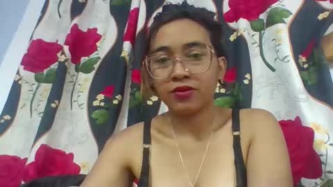 Snapshot of narindra884634 chatting on April 29, 5:55 am narindra884634 online show from April 29, 5:55 am