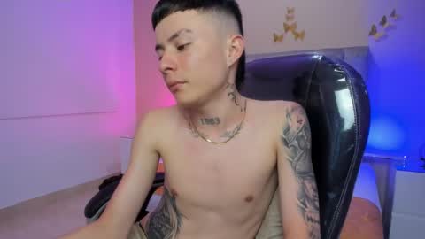 Nascary Fox online show from March 3, 8:37 pm