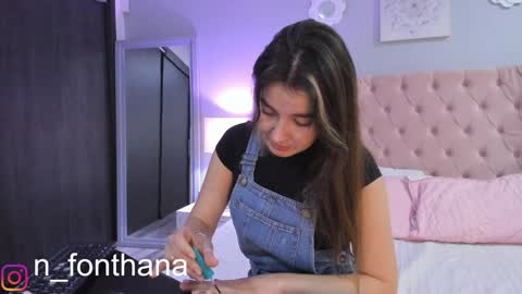 Snapshot of nashlyfontanna chatting on December 9, 2:17 pm Nashly Fontana online show from December 9, 2:17 pm