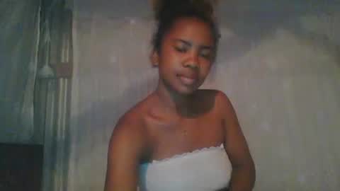 Snapshot of nasoloflery chatting on May 10, 4:17 am nasoloflery online show from May 10, 4:17 am