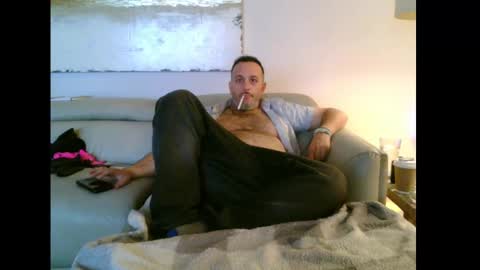 Snapshot of nassobout chatting on September 17, 11:17 pm nassobout online show from September 17, 11:17 pm